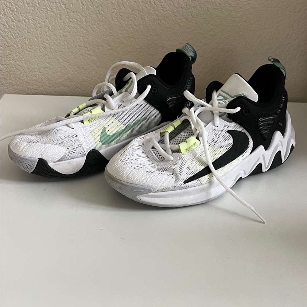 Nike Kids White, Black, and Green Sneakers, like new